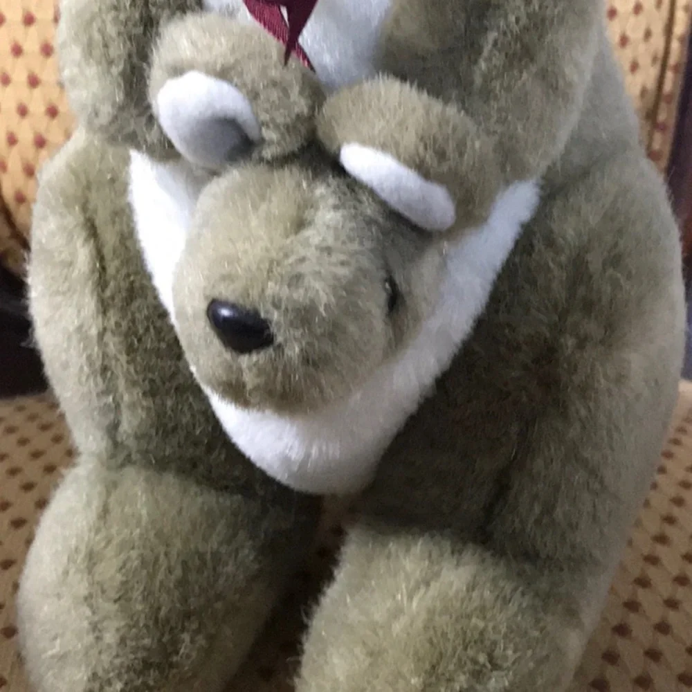Vintage kangaroo plush stuffed with baby in pouch 11 inches